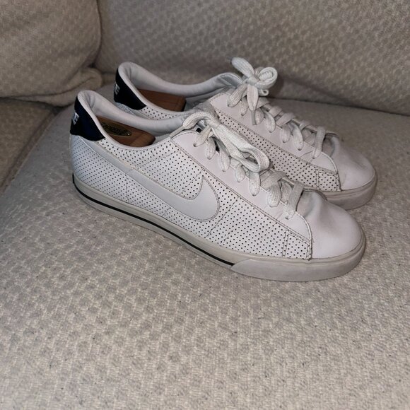 Men's Vintage High Quality Leather Nike Sneakers - White Logo - Size 11.5 US - Picture 4 of 8